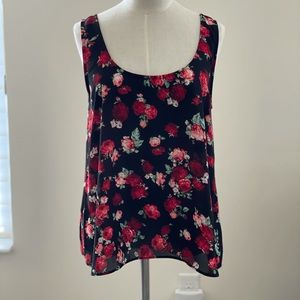 FLORAL SLEEVELESS TOP🌹🌹
